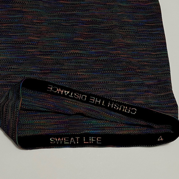 Lululemon Swiftly Tech Long Sleeve 2.0 Black/Rainbow Multi 4/Extra Small Run Top - Picture 10 of 15